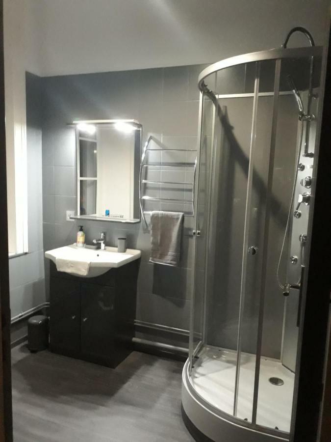 L'Escale Du XIX Eme Hotell Lillers Exteriör bild